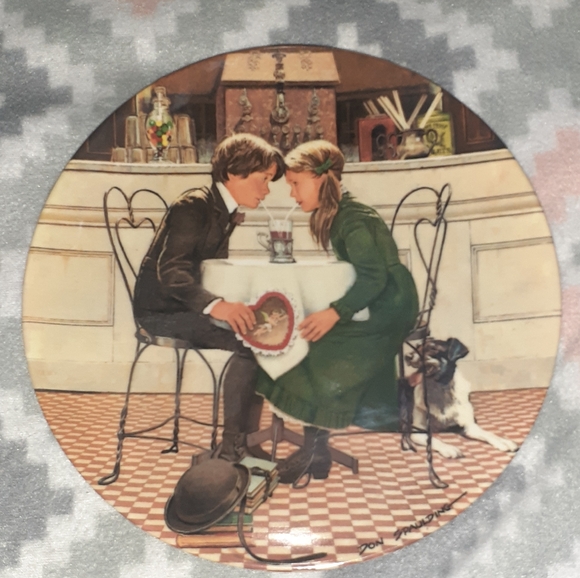 "VALENTINES DAY" COLLECTOR PLATE FROM EDWIN K KNOWLES CHINA CO. - Picture 2 of 5
